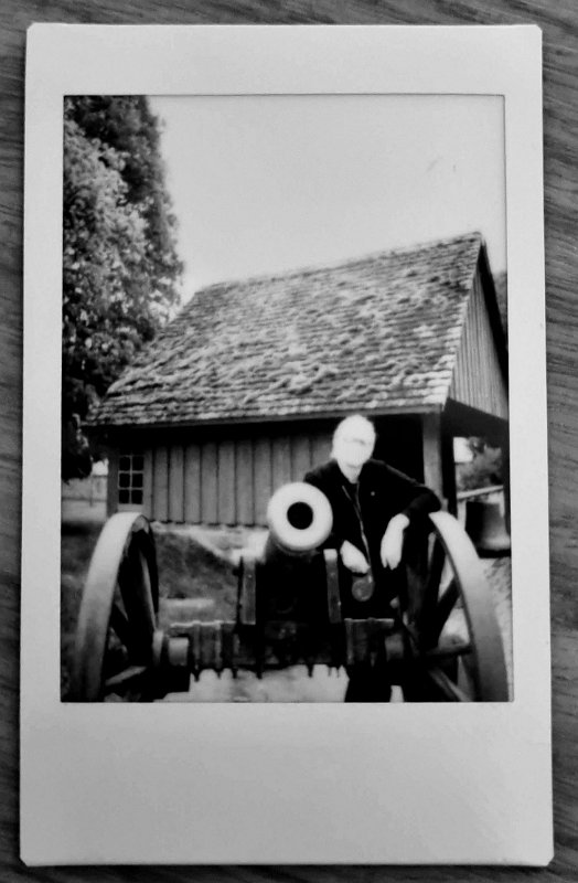 instax dietmar glatt 2023-05-09 Am Schloss Glatt