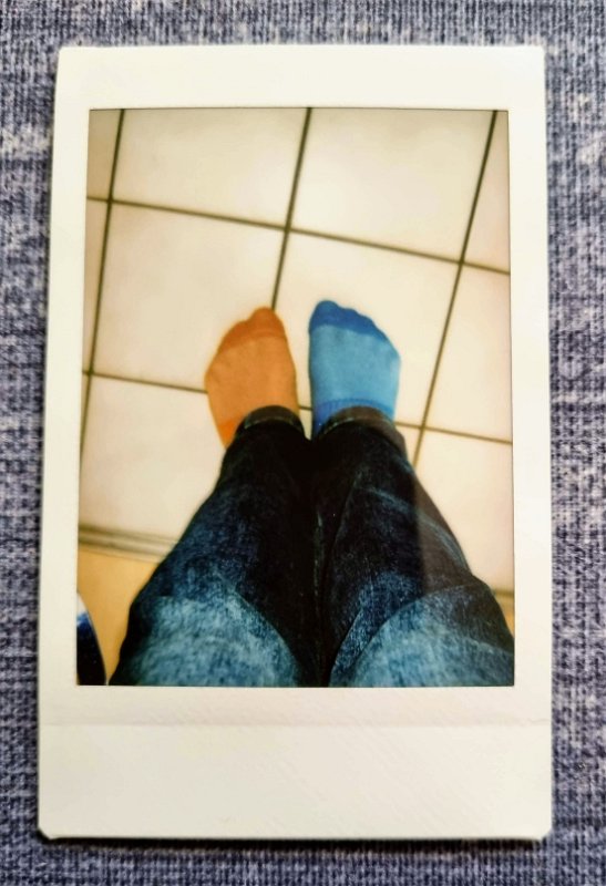 instax regenbogensocken 2023-4-19 Regenbogen-Socken (Rainbow-Socks)