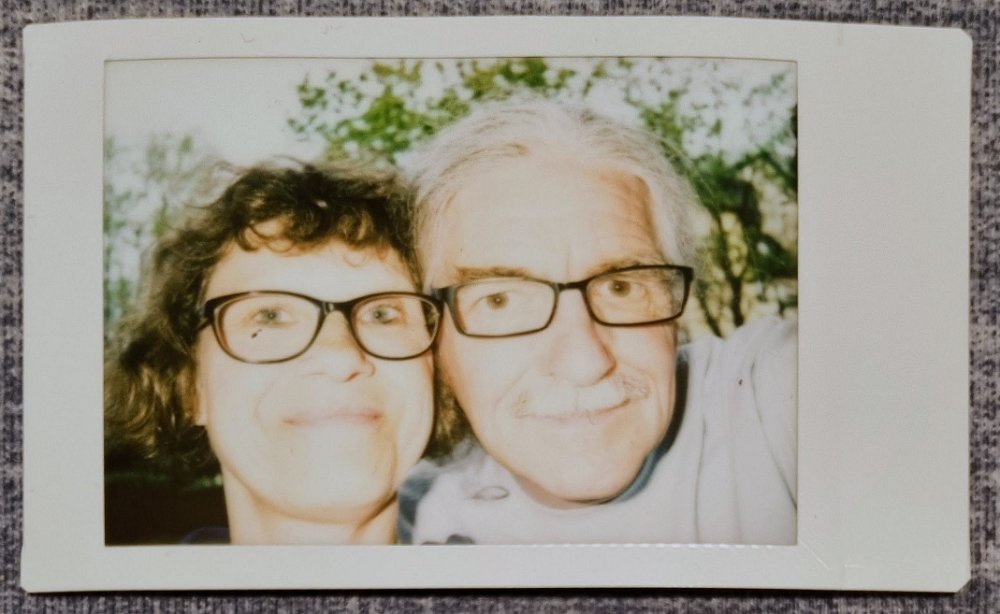 instax wir 2023-05-05-2 Zuhause auf dem Balkon