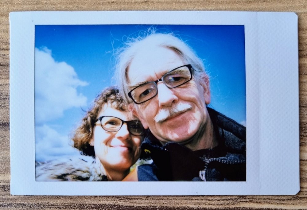 instax wir 2023-4-14-3 Blauer Himmel