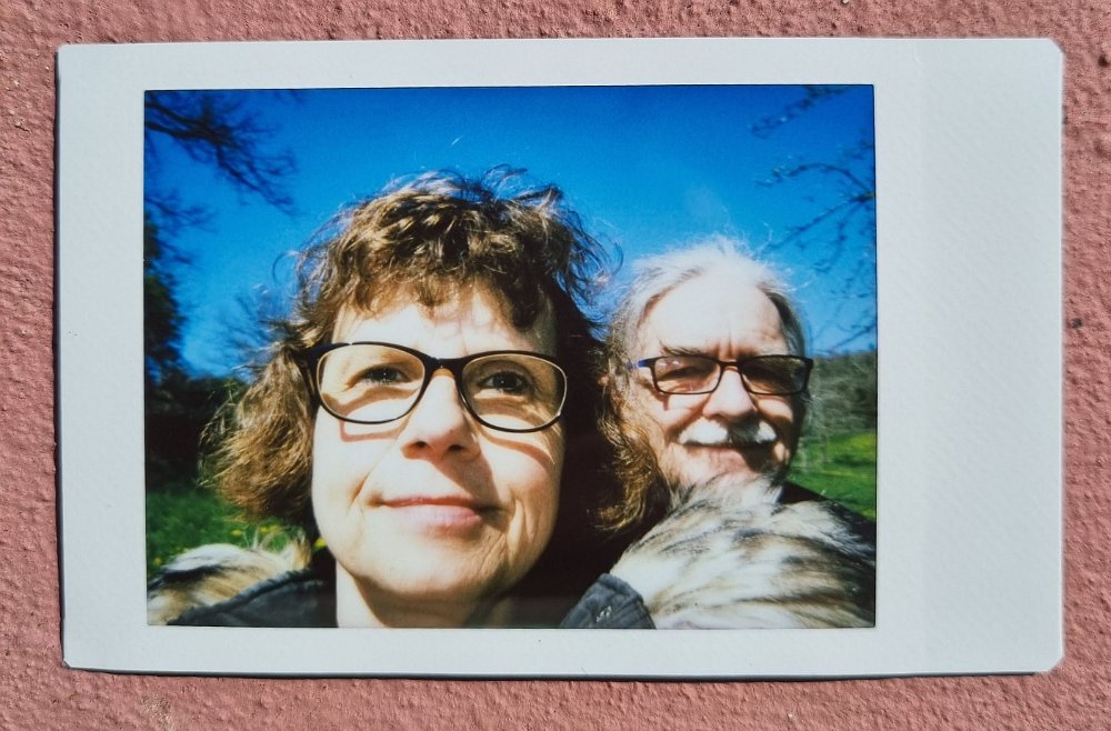 instax wir bebenhausen 2023-4-21-1 Spazieren und Gassi am Kloster Bebenhausen