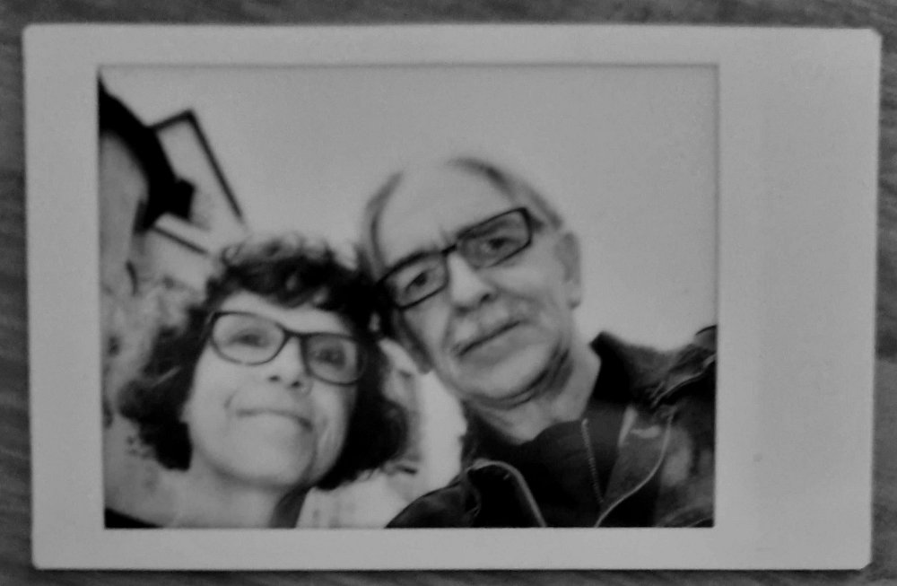 instax wir glatt 1 2023-05-09 Am Schloss Glatt