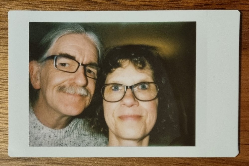 instax-2023-01-22-4-Wir-ZuHause Gut gelaunt wie immer, weil glücklich miteinander