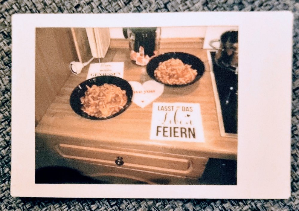instax-essen-2023-03-14 Spätzle mit Würstchengulasch
