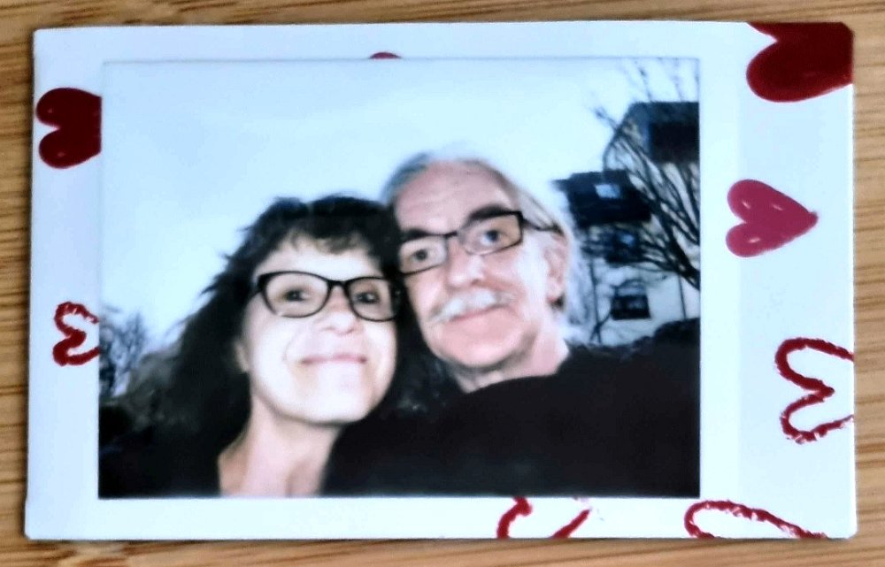 instax-wir-2023-03-01 Bilderrahmen mit Herzchen