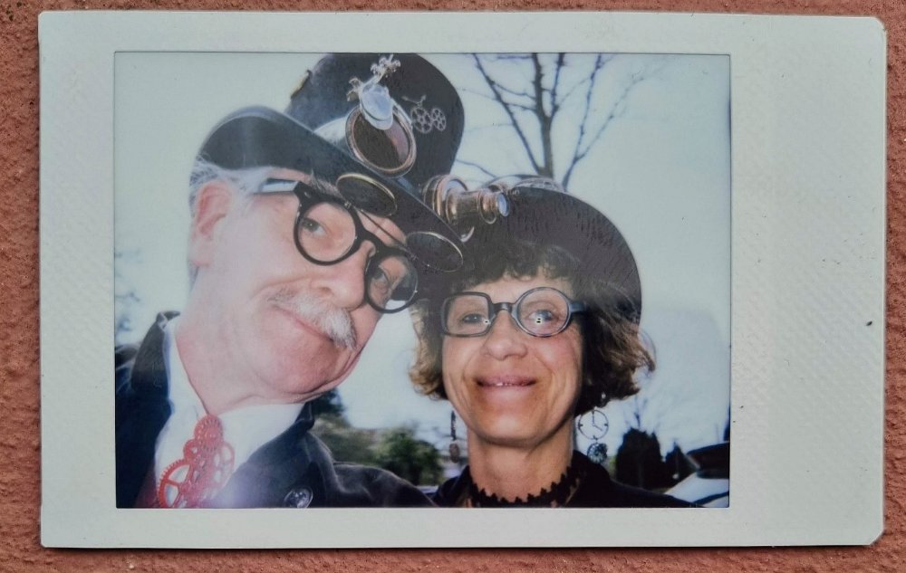 instax-wir-kloster-maulbronn 2023-04-10-12 Kloster Maulbronn, Ostermontag, 10.4.2023 Zu den Steampunk-Bildern