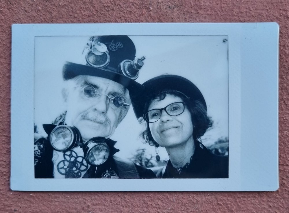 instax-wir-kloster-maulbronn-2_2023-04-09 Kloster Maulbronn, Ostersonntag, 9.4.2023 Zu den Steampunk-Bildern